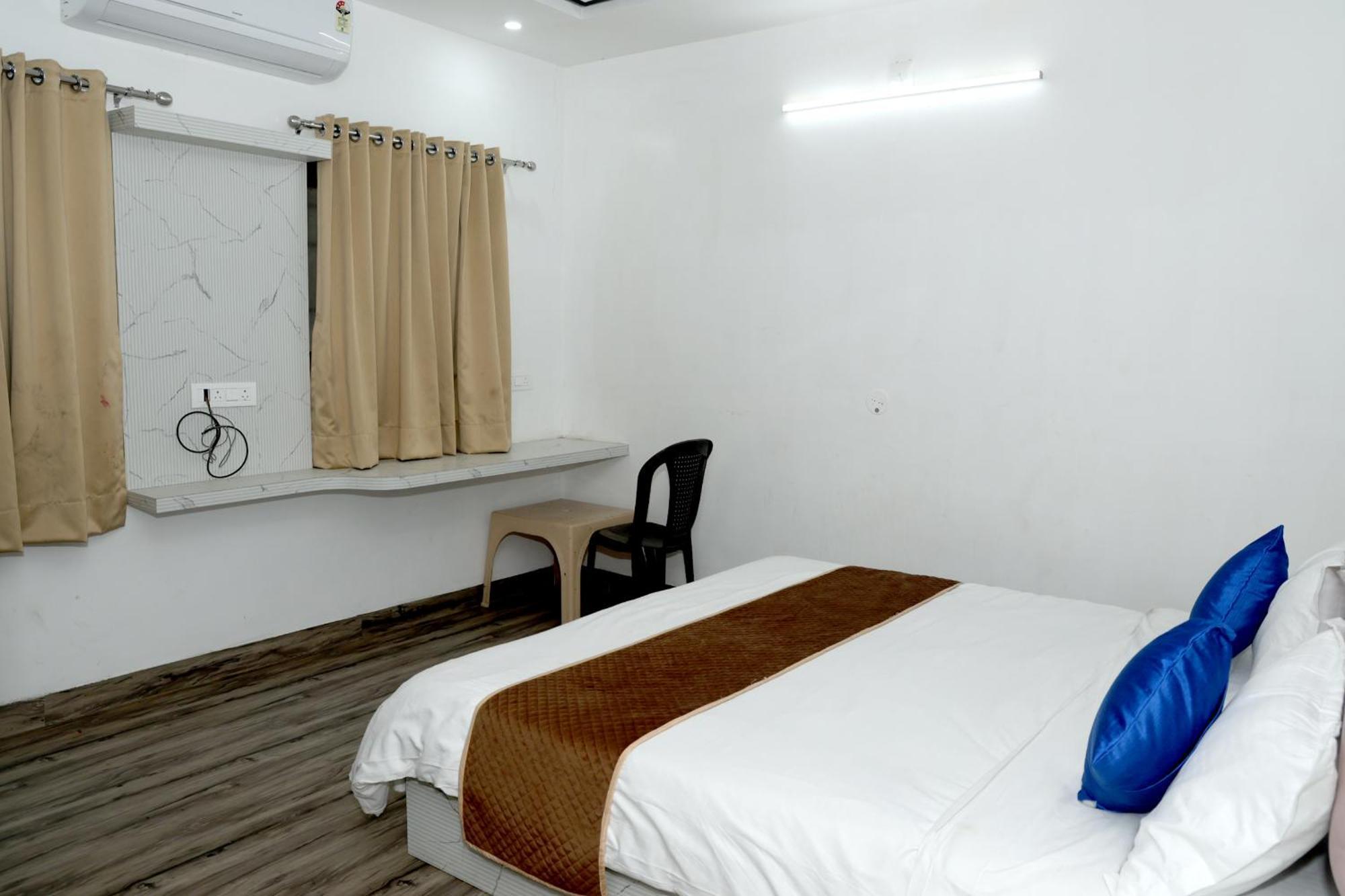Devdarshan Hotel & Restaurant Udaipur Exterior photo