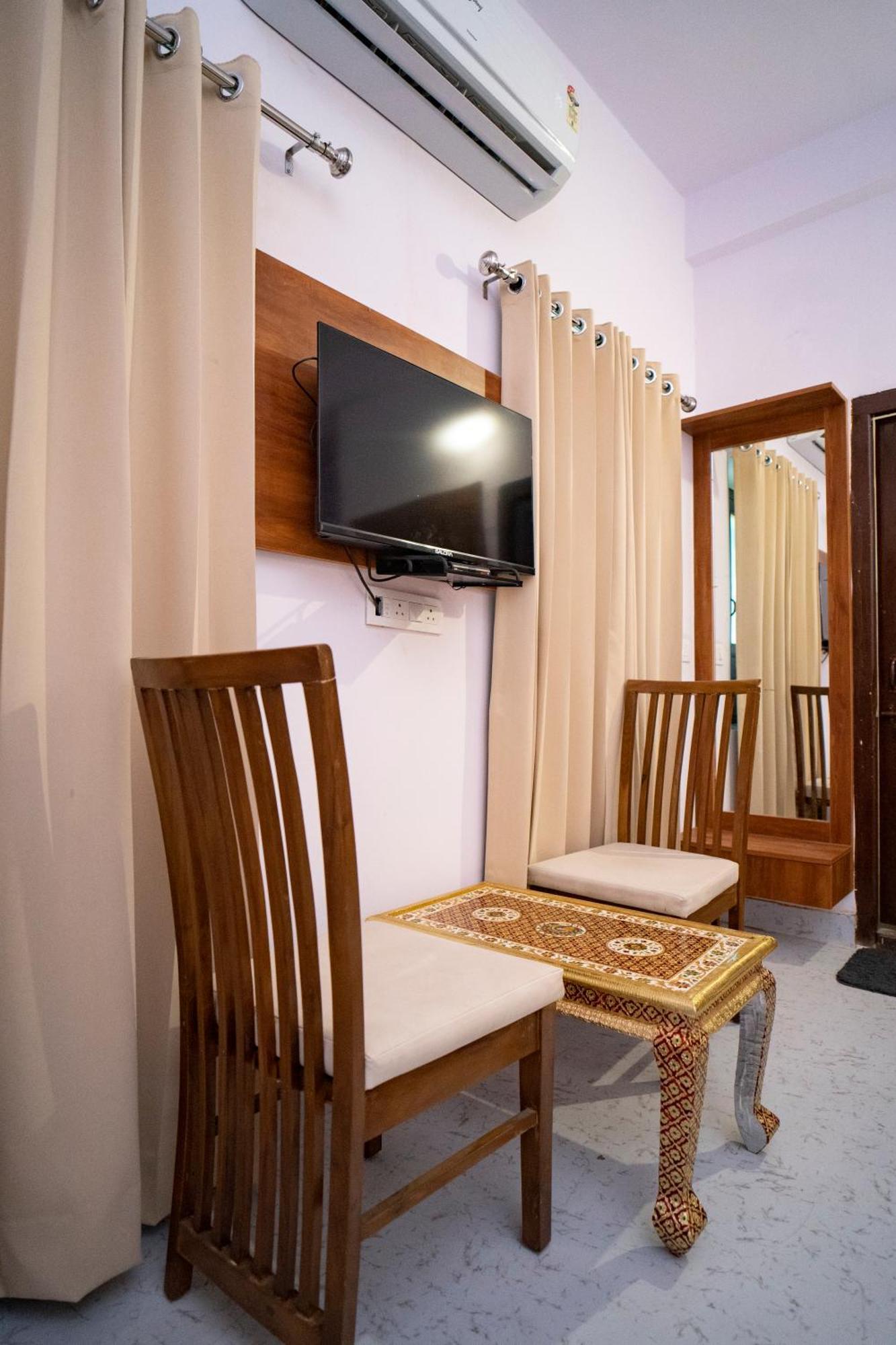 Devdarshan Hotel & Restaurant Udaipur Exterior photo
